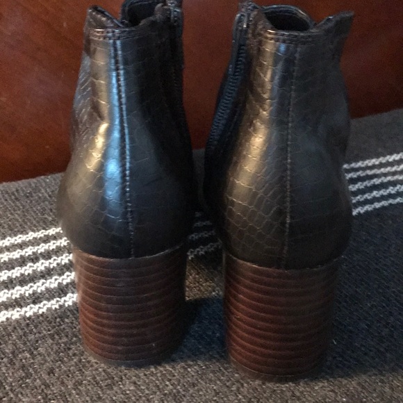 Danielle leather/snake skin pattern ankle boots - Picture 3 of 4